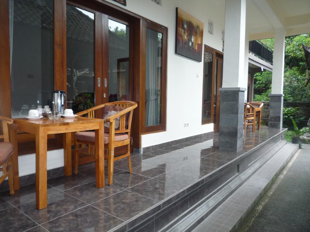 Pratama House Apartment Ubud  Exterior photo